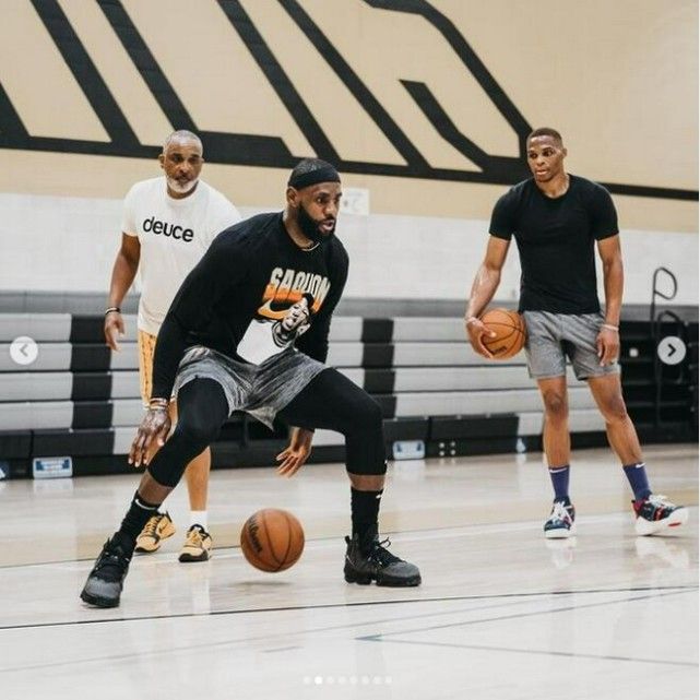 在季前完成 在季前完成